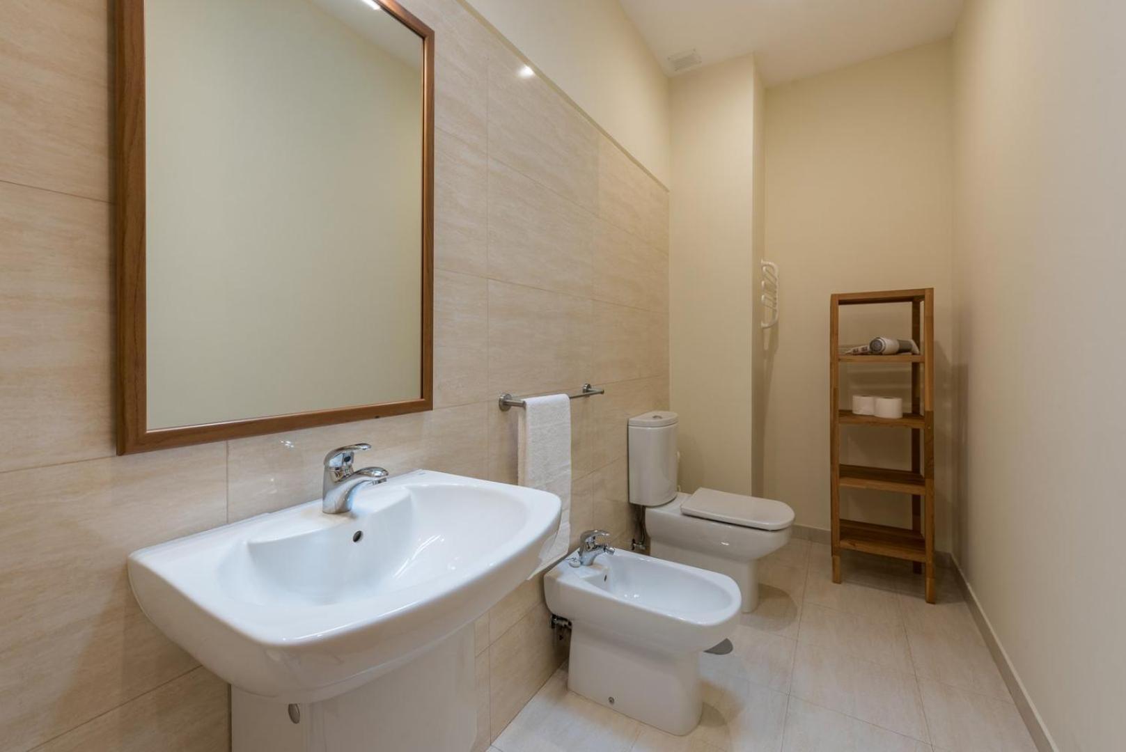 Ferienwohnung Guestready - Warm Cocoa Retreat In Cedofeita Porto Exterior foto